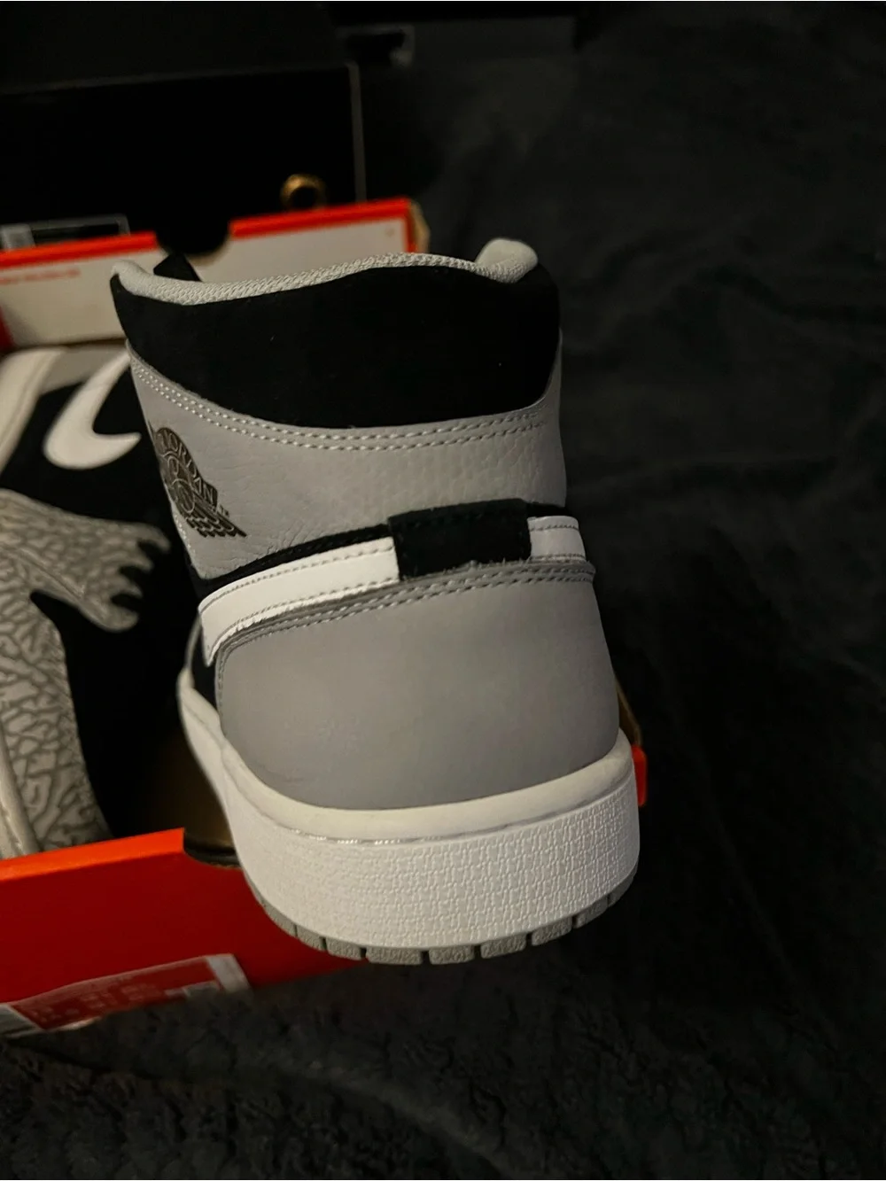 Men’s Jordan 1 Retro (Black Concrete) Mid Top Sneakers - Black/Grey/White